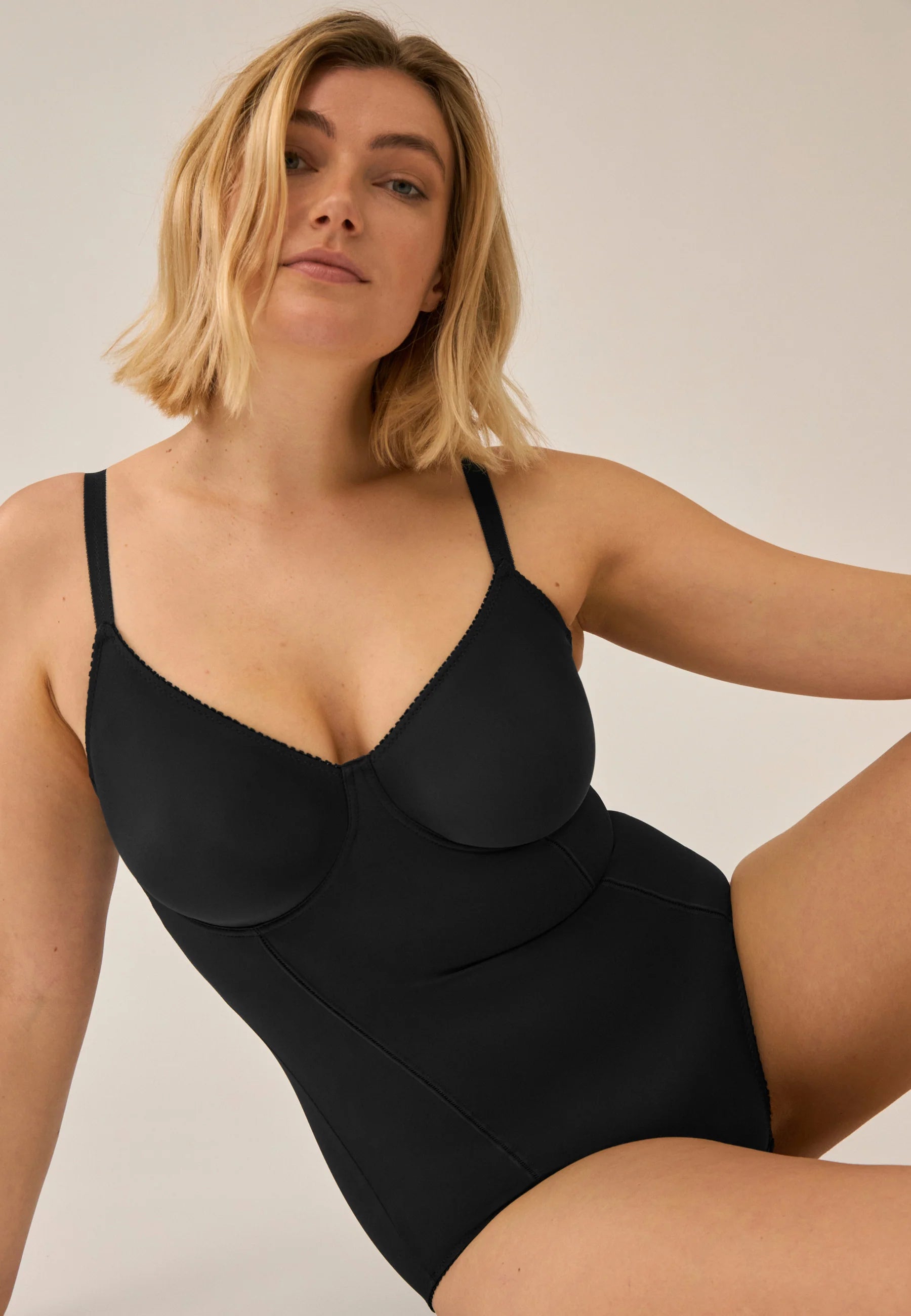 files/SHAPEWEAR_PIC_4.webp